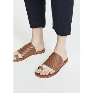 Vince Sandals Penrose Toe Ring Strappy in Brown Leather